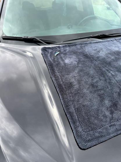 ENRAGED TWISTED-LOOP DRYING TOWEL