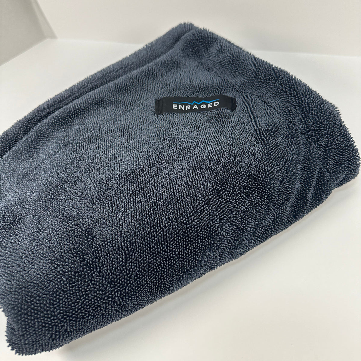ENRAGED TWISTED-LOOP DRYING TOWEL